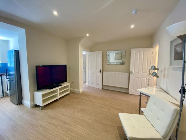 Flat for rent in Upperton, Eastbourne