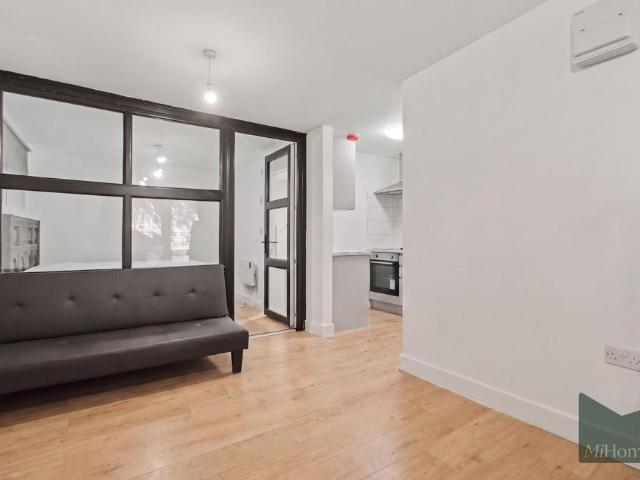 Flat for rent in Greater London