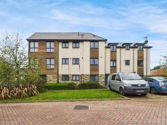 Flat for rent in Mount Wise