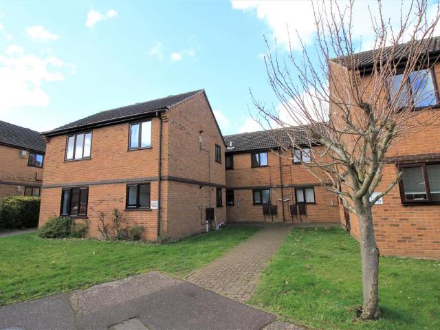 Flat for rent in Acle, Crostwick