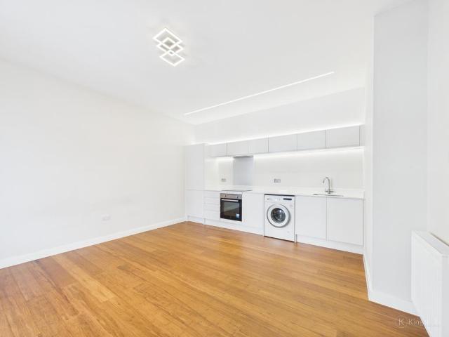 Flat for rent in Cressex, Buckinghamshire