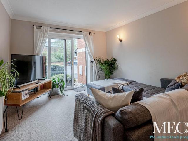 Flat for rent in Harborne, West Midlands