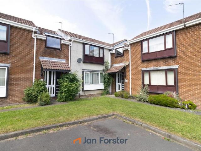 Flat for rent in Kenton, Tyne And Wear