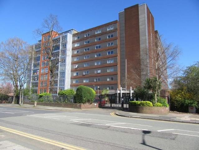 Flat for rent in Old Trafford, Trafford Park