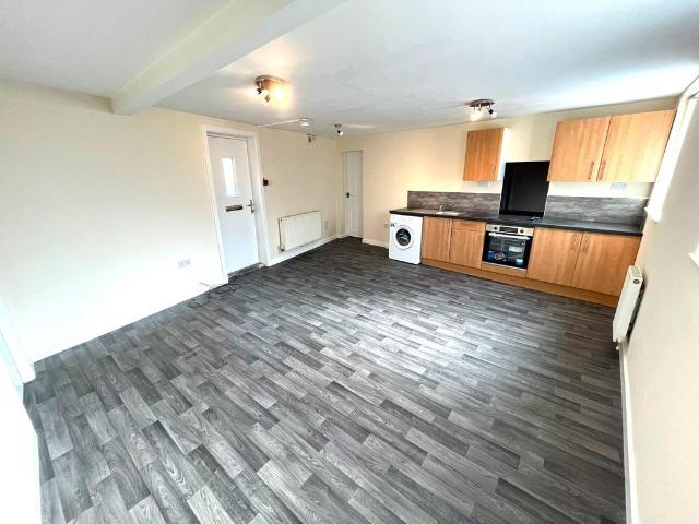 Flat for rent in Kedleston, East Midlands