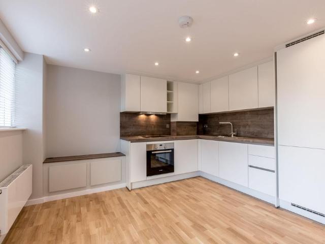 Flat for rent in Greater London