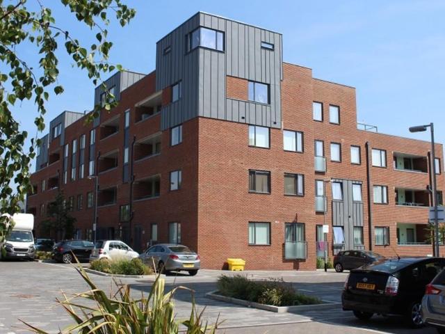 Flat for rent in Harrow Weald, Greater London