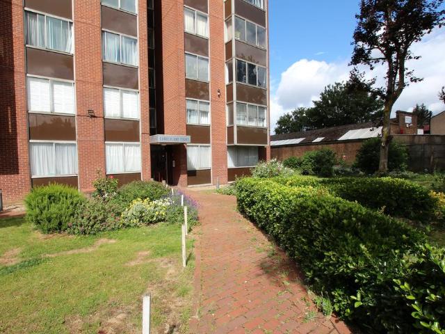 Flat for rent in London Borough of Croydon, Selhurst
