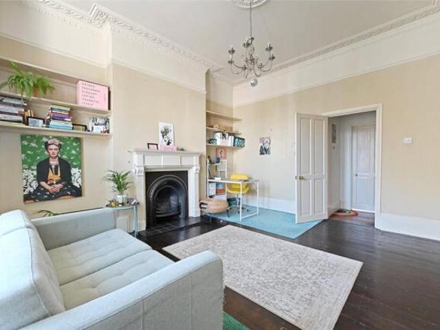 Flat for rent in Cat Hill