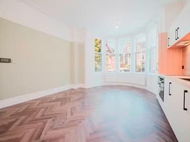 House for rent in Cabbage Hall, Calderstones