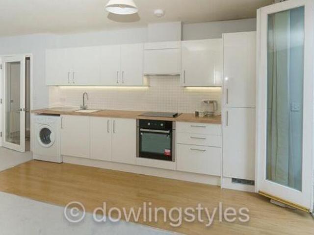 House for rent in Blackhills, Surrey