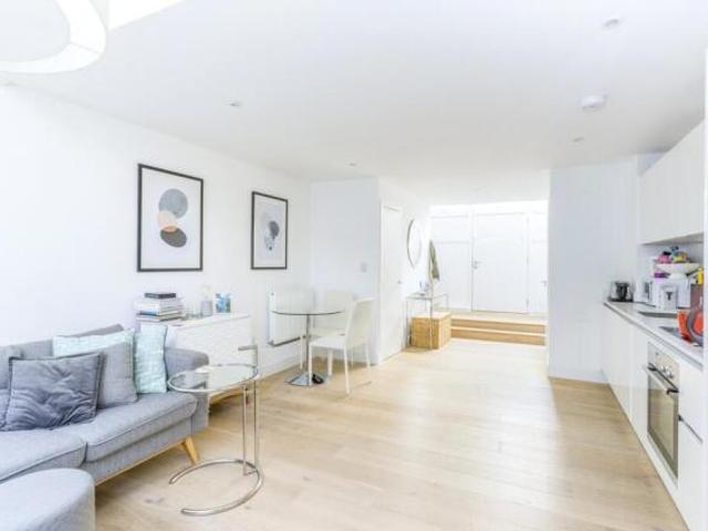 Flat for rent in Cat Hill