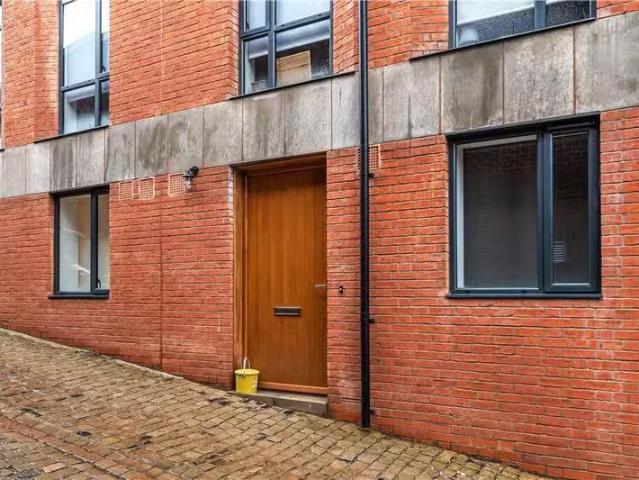 House for rent in West Midlands