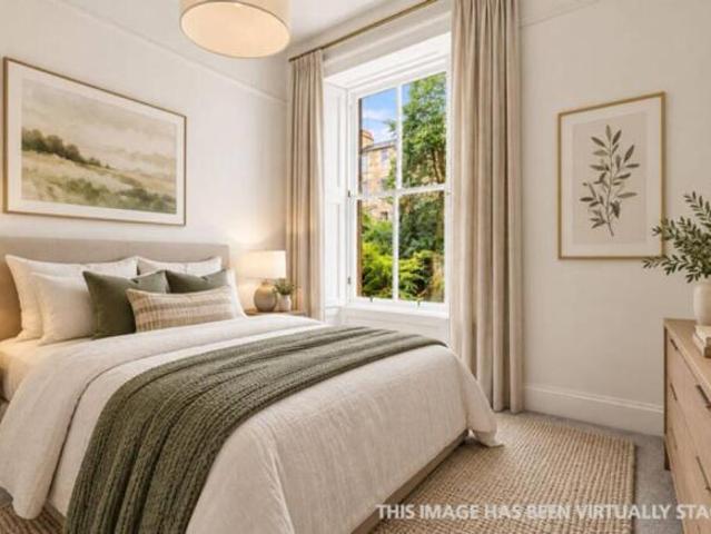 Flat for sale in New Town, Scotland