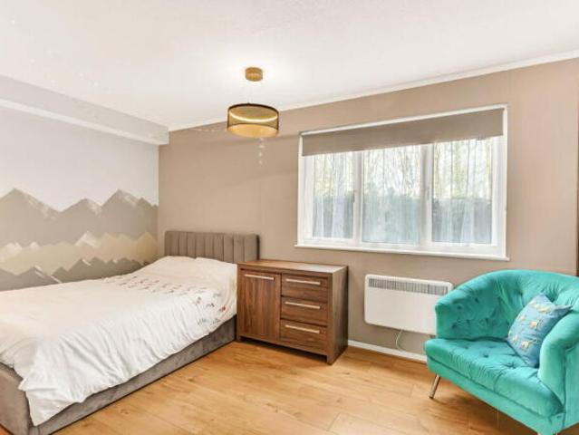 Flat for sale in Alburgh, Burgh St Peter