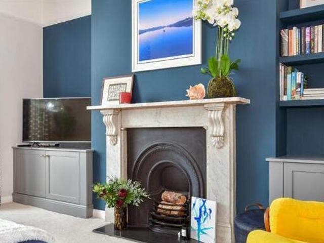 House for sale in Upton, Acol