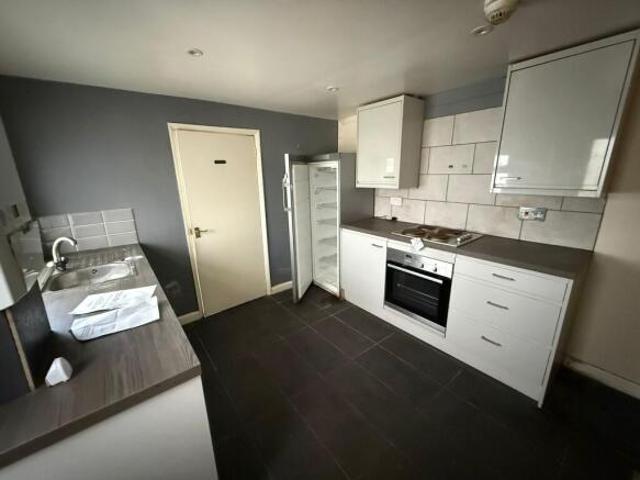 Flat for sale in Roselands, Eastbourne