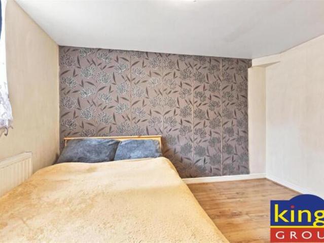 Flat for sale in Edmonton, Greater London