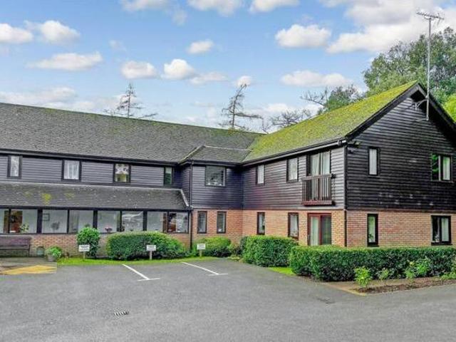 House for sale in Perryfields, West Sussex
