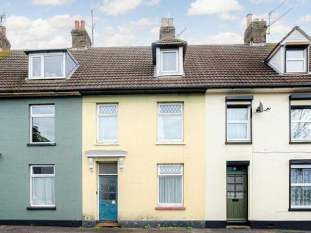 House for sale in Oad Street, Kent