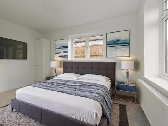 Flat for sale in Whitstable, Kent