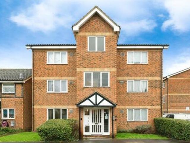House for sale in Greater London