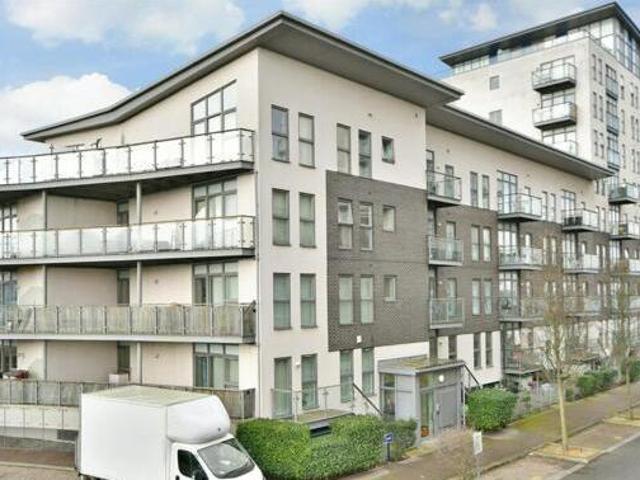 House for sale in Greenhithe, Dartford