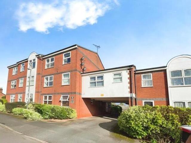 House for sale in Warwick, Warwickshire