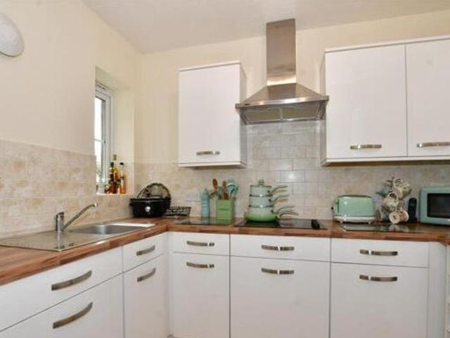 House for sale in Pachesham Park, Surrey