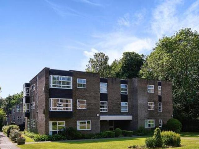 House for sale in Roundhay, West Yorkshire