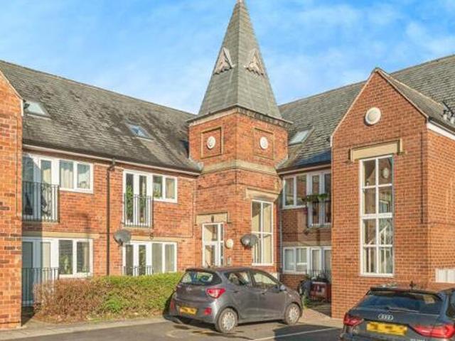 House for sale in Hill Top, Leeds