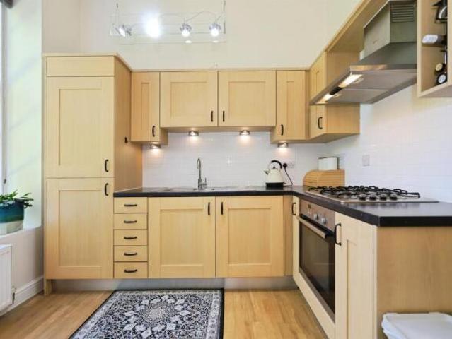 Flat for sale in Freezeland, Bilston
