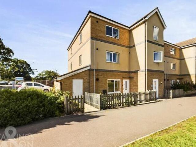 House for sale in East Bank, Norfolk