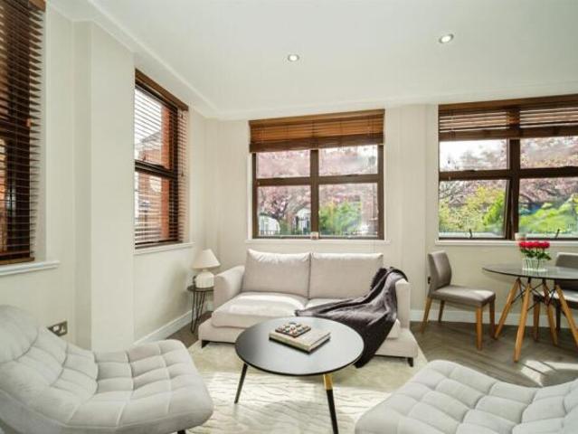 Flat for sale in Priest Down, Hampshire