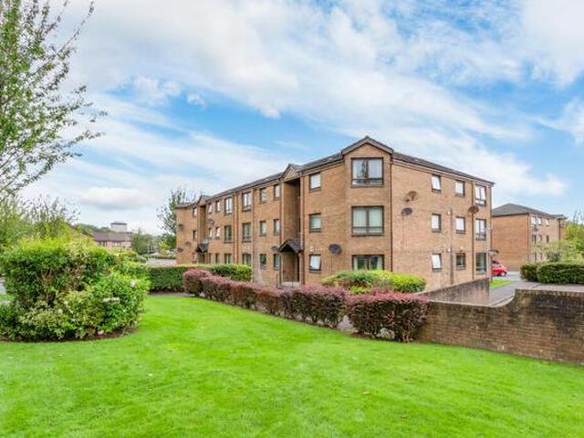 House for sale in Castlehead, Glenburn