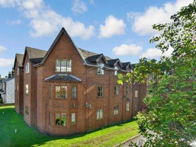 House for sale in Red Hill, Surrey