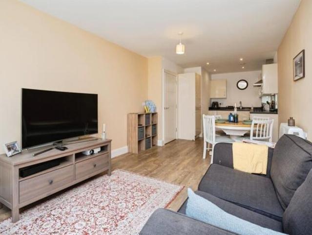 Flat for sale in Sherwood, Sandown Park