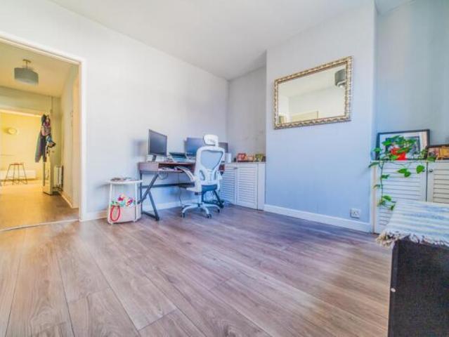 Flat for sale in Splott, Cardiff