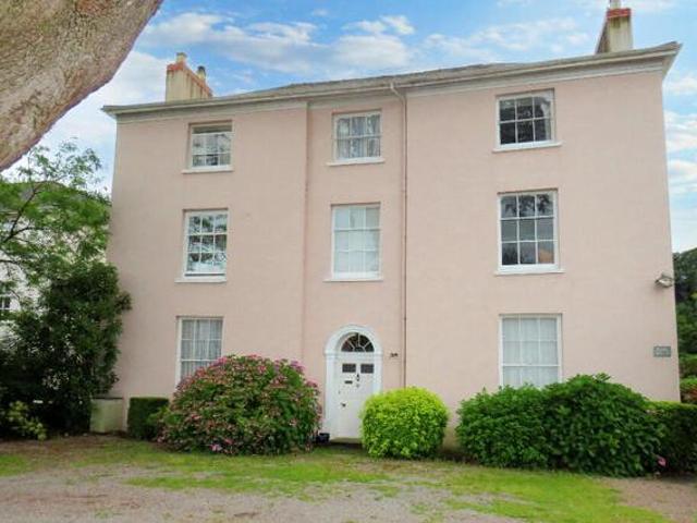 House for sale in Llanbadoc, Wales