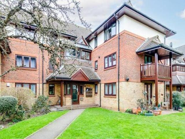 House for sale in Kings Hill, Colliers End