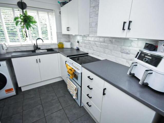 Flat for sale in Hamlands, Eastbourne