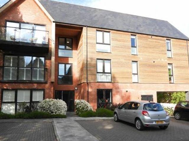 House for sale in Fulflood, Hampshire