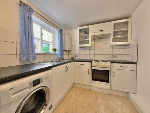 Flat for sale in Sandown Park, Kent
