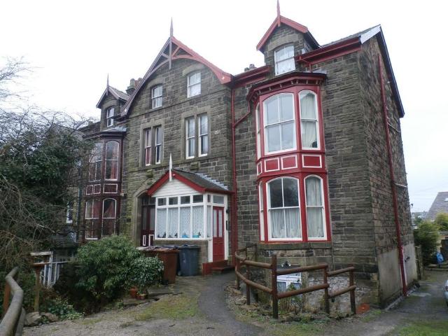 Apartment for rent in Charlesworth, East Midlands