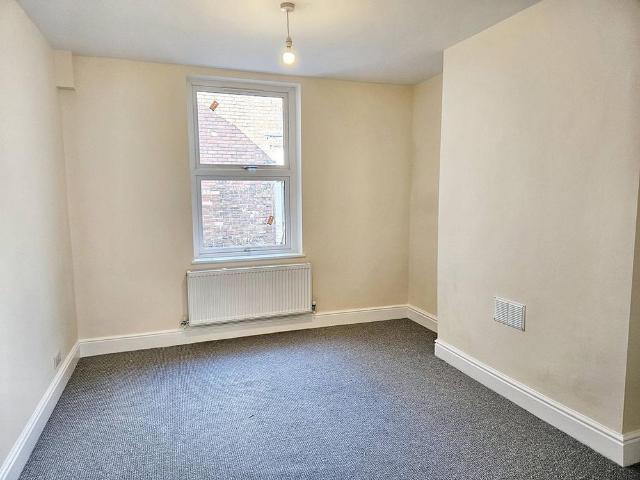 Apartment for rent in Ruabon, Wales