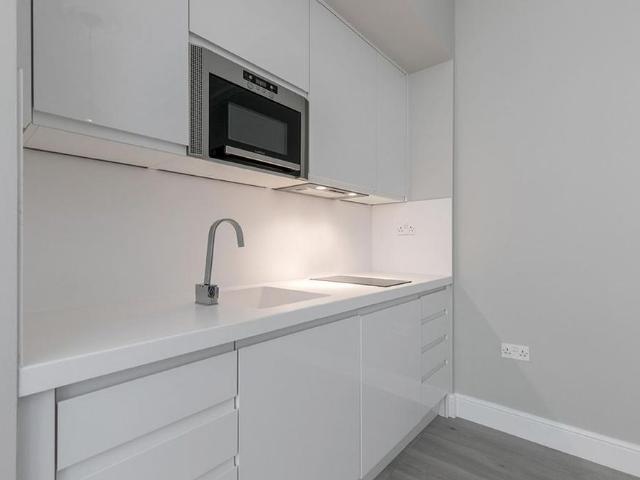 Apartment for rent in Bowes Park, Greater London