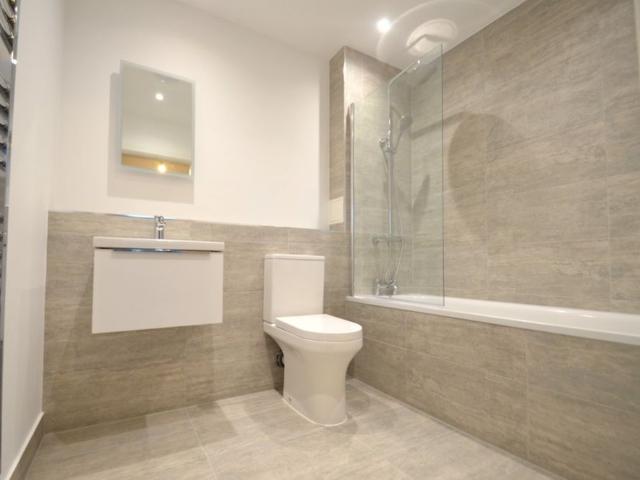 Apartment for rent in Birch Green, Lower Halliford