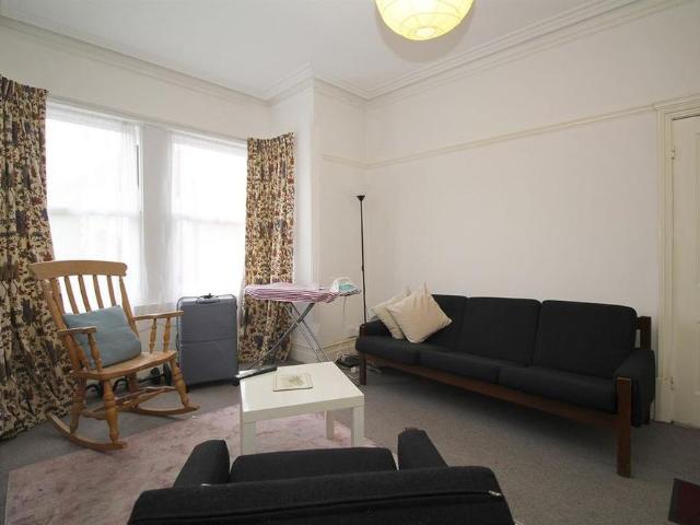 Apartment for rent in Elmfield, Leicestershire
