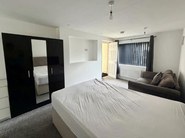 Apartment for rent in Minworth Greaves, Birmingham