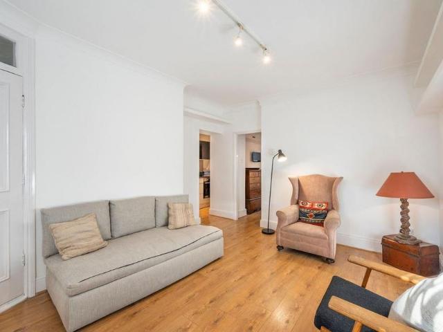 Apartment for rent in St Clement Danes, Greater London